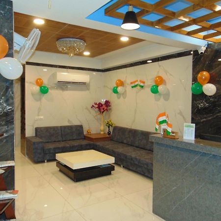 The Grand Vardhman Hotel Morbi Exterior photo
