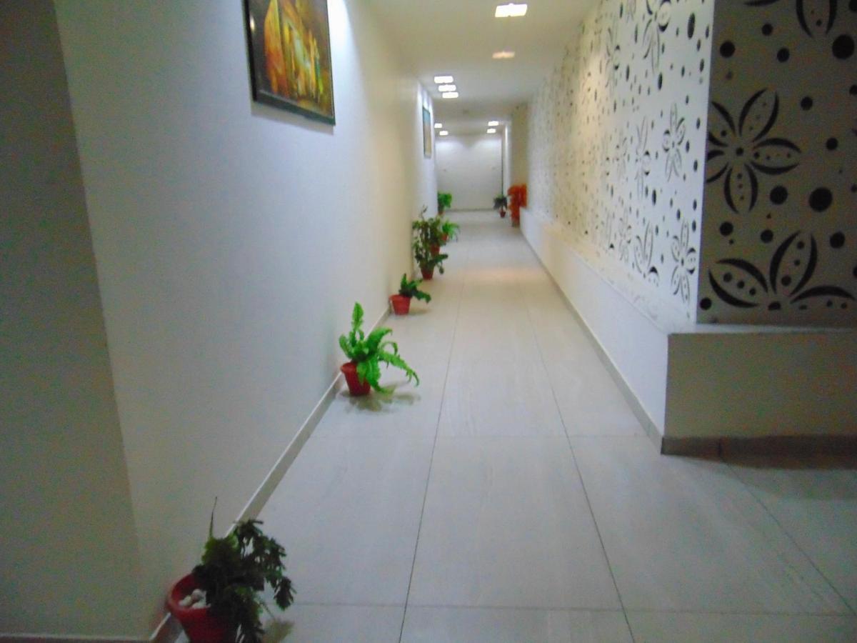The Grand Vardhman Hotel Morbi Exterior photo