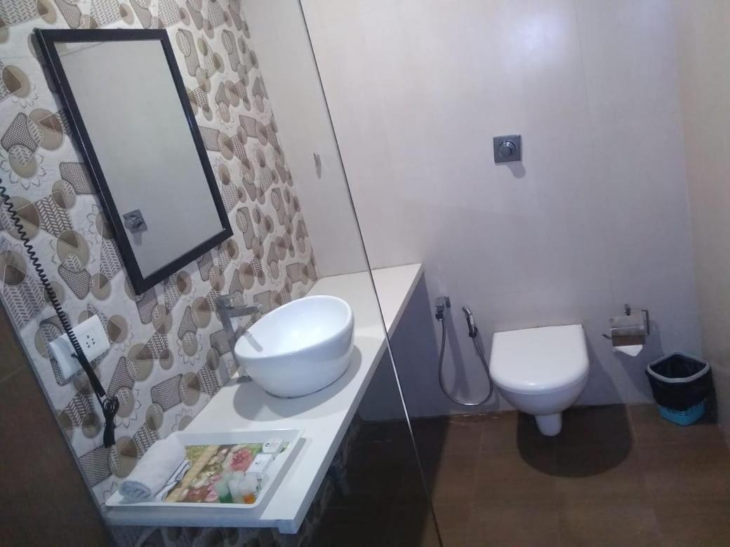 The Grand Vardhman Hotel Morbi Exterior photo