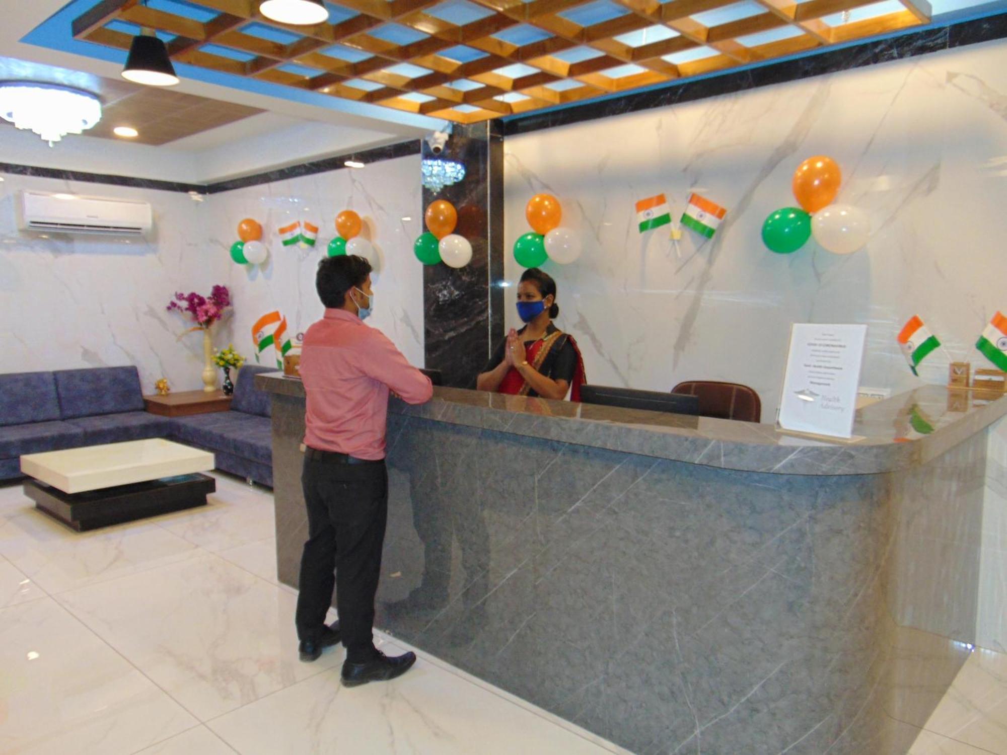 The Grand Vardhman Hotel Morbi Exterior photo