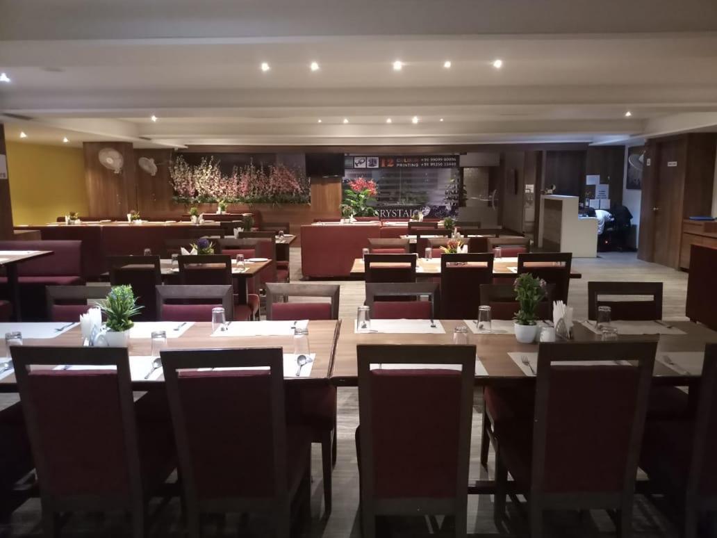 The Grand Vardhman Hotel Morbi Exterior photo