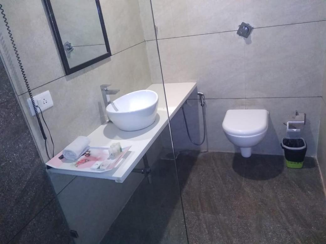 The Grand Vardhman Hotel Morbi Exterior photo